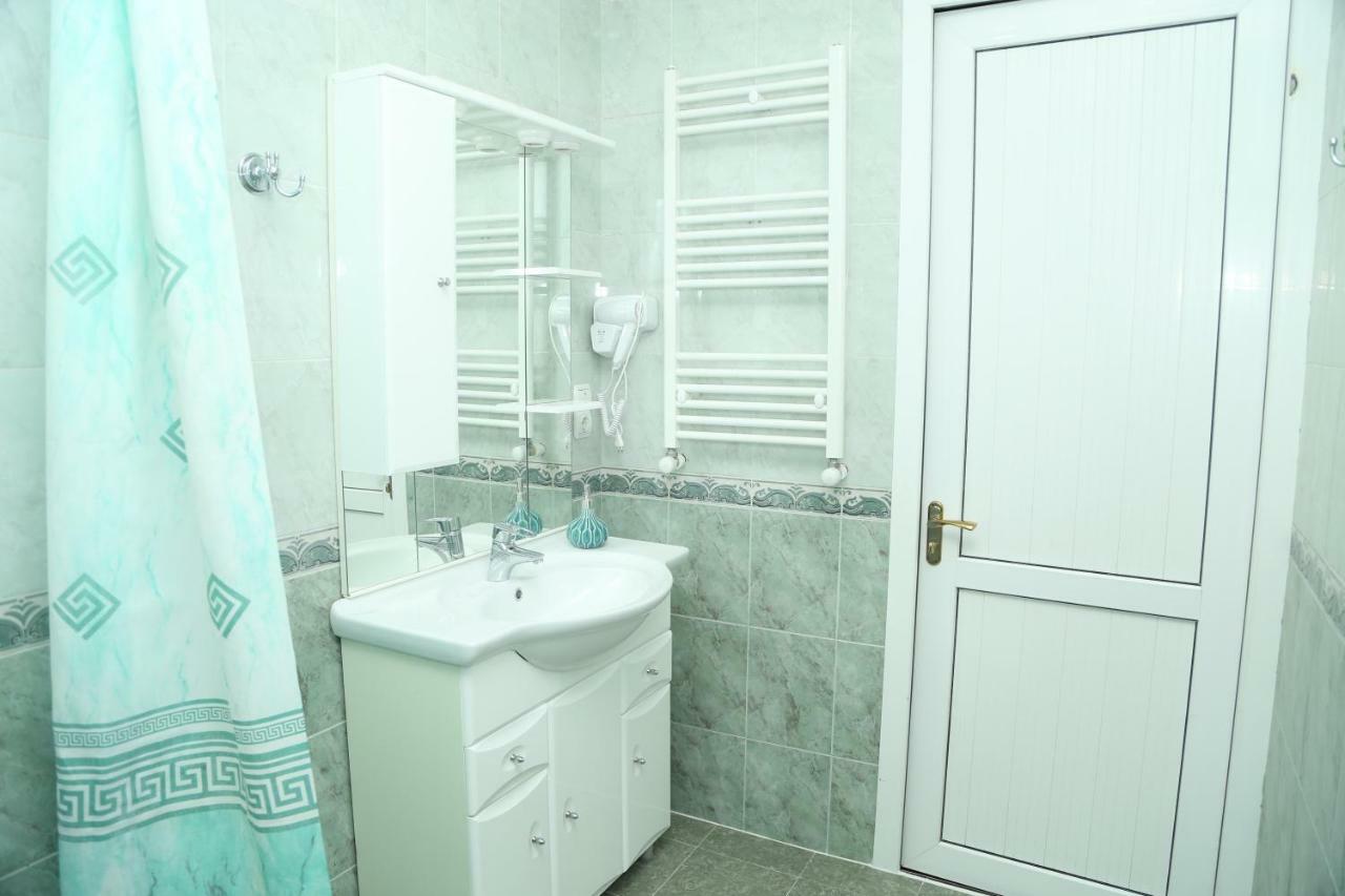 Apartments City On The Palm 트빌리시 외부 사진